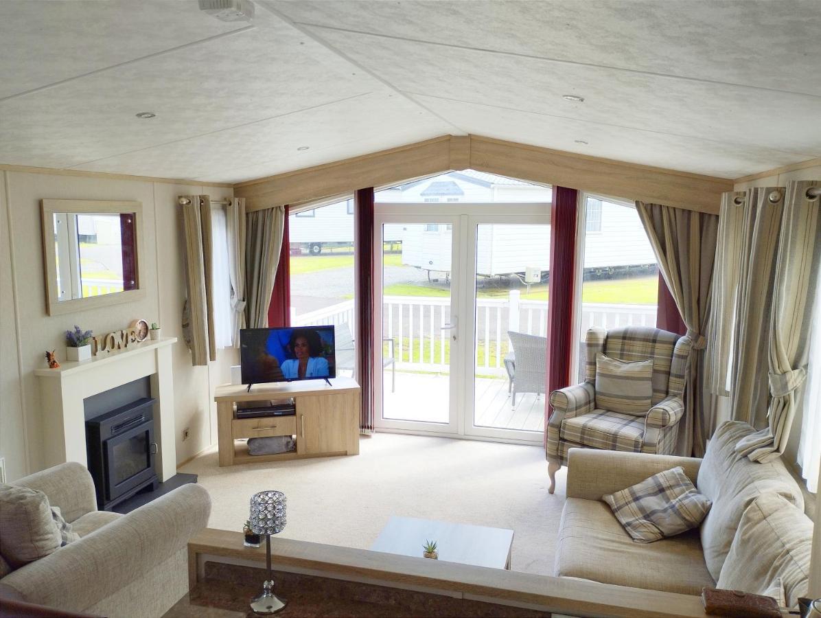 Sand Le Mere Holiday Village Caravan Hire Tunstall  외부 사진